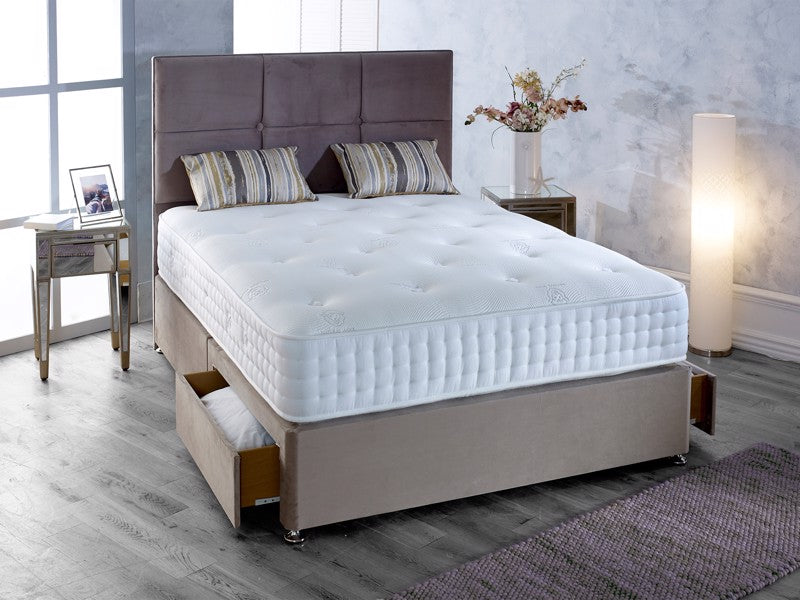 Saggitarius Divan / Ottoman Set