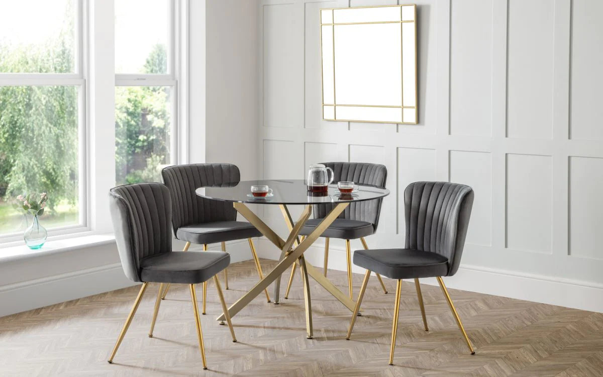 Montero 1m Round Table & 4 Grey Cannes Chairs