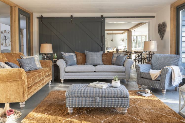 Chicago Studio Accent Chair